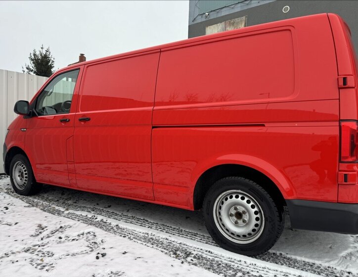 Volkswagen Transporter Skříň 2,0 l 110 kw