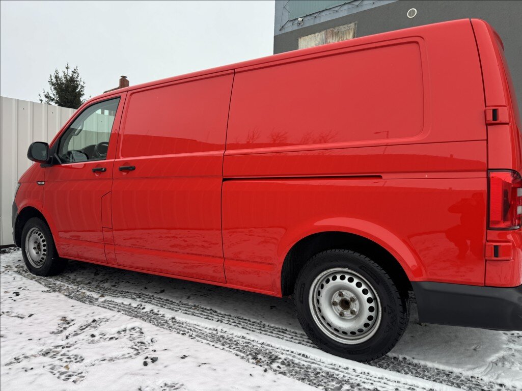 Volkswagen Transporter Skříň 2,0 l 110 kw