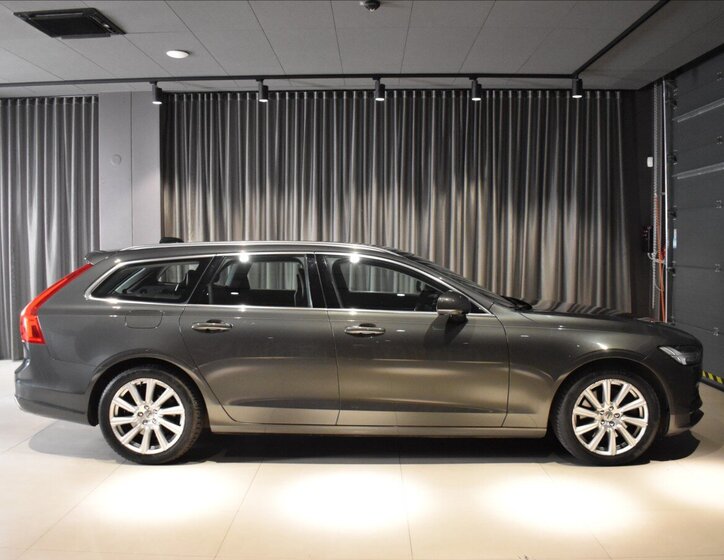 Volvo V90 Kombi 2,0 l 184 kw