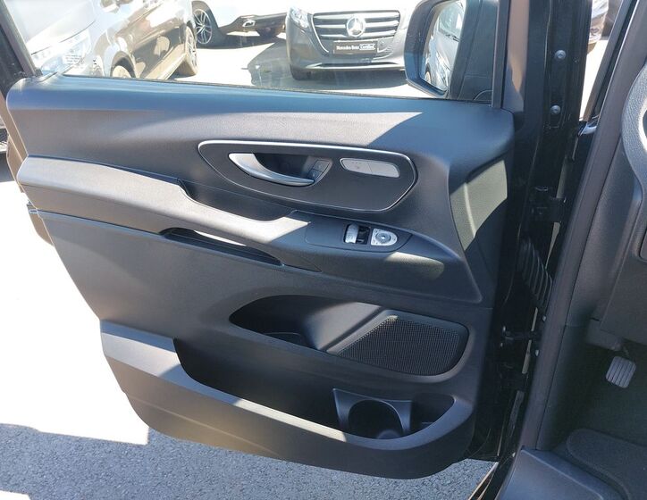 Mercedes-Benz Vito 22