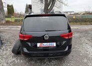 Volkswagen Touran 5