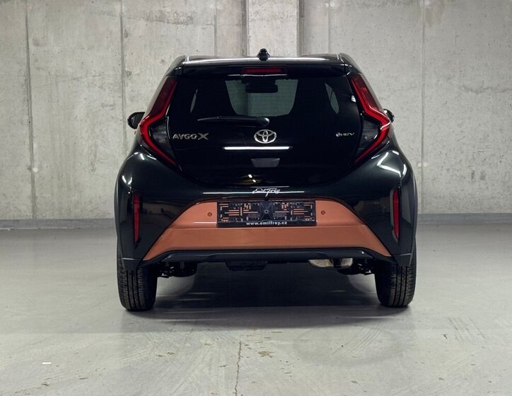 Toyota Aygo Hatchback 998,0 53 kw