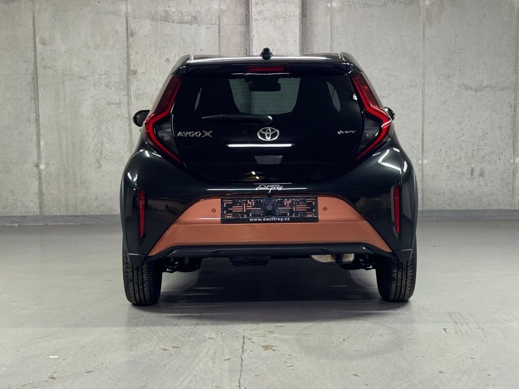 Toyota Aygo Hatchback 998,0 53 kw