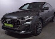 Audi Q8 3