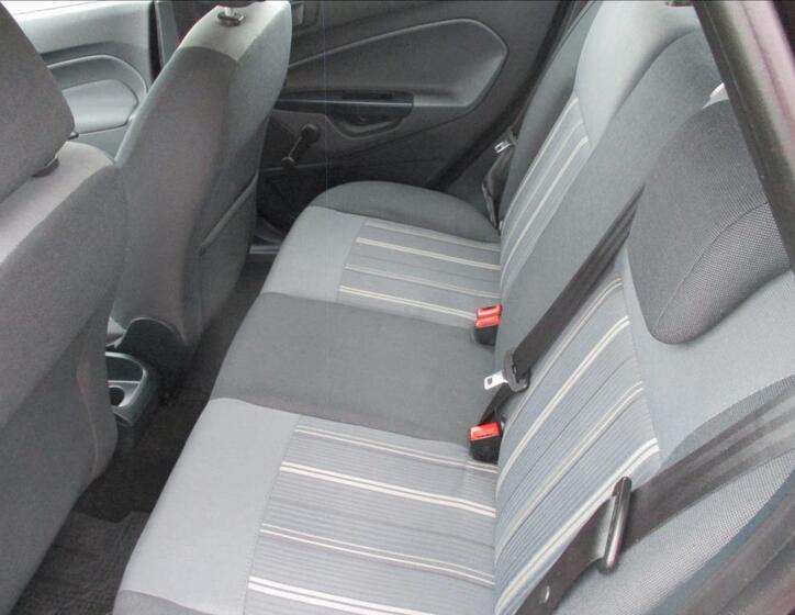 Ford Fiesta 11