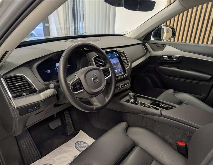 Volvo XC90 Ostatní 2,0 l 335 kw