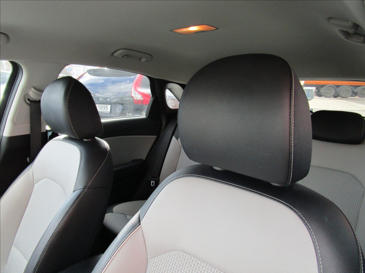 KIA Ceed Hatchback 1,4 l 103 kw