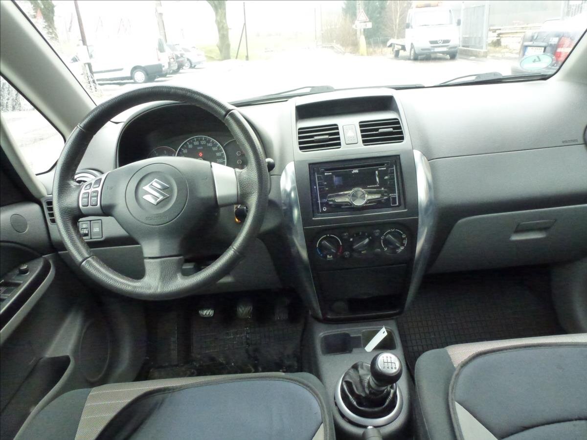 Suzuki SX4 Hatchback 1,9 l 88 kw