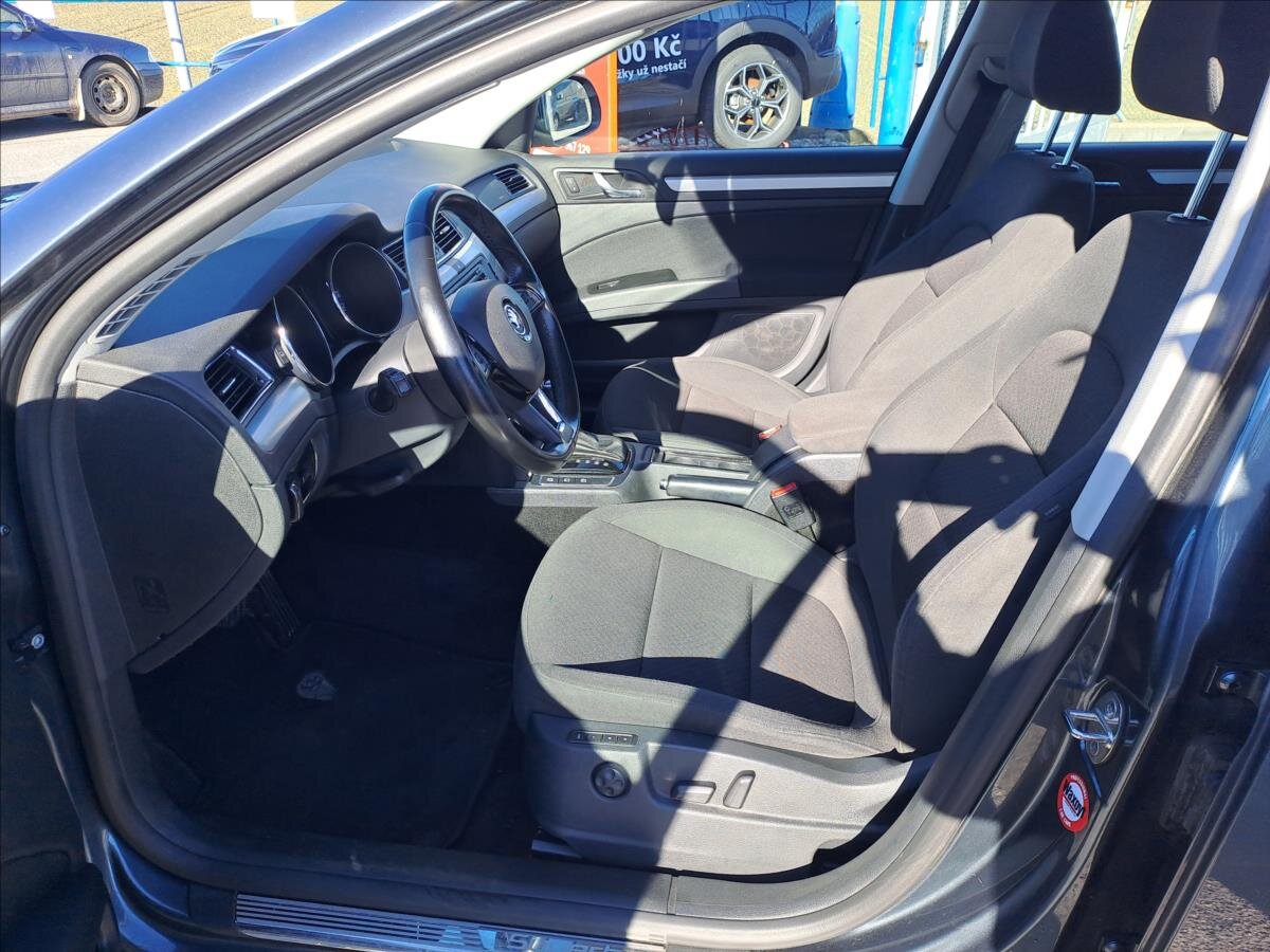 Škoda Superb Kombi 2,0 l 103 kw