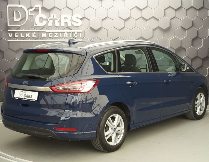 Ford S-MAX 5