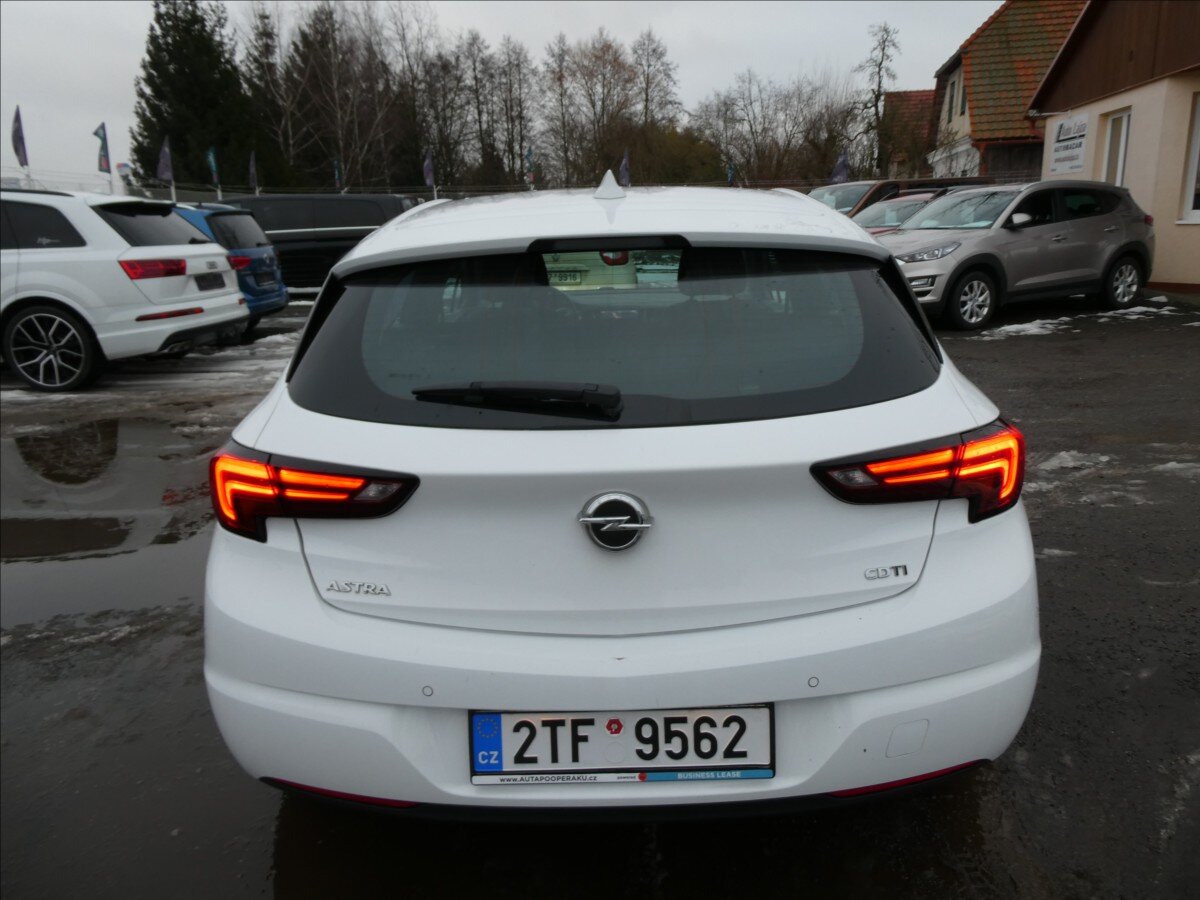 Opel Astra Hatchback 1,6 l 81 kw