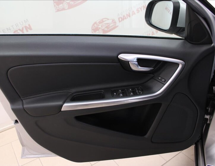 Volvo V60 Kombi 2,0 l 110 kw