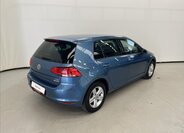 Volkswagen Golf 37