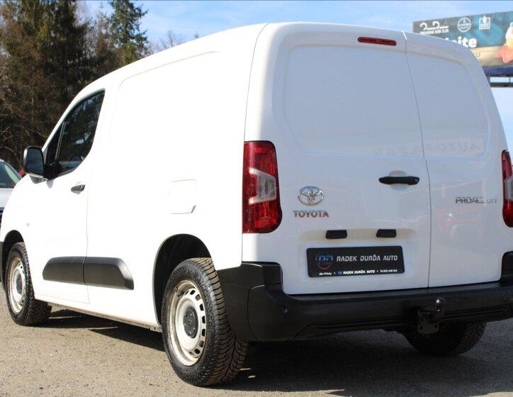 Toyota ProAce Skříň 1,5 l 75 kw