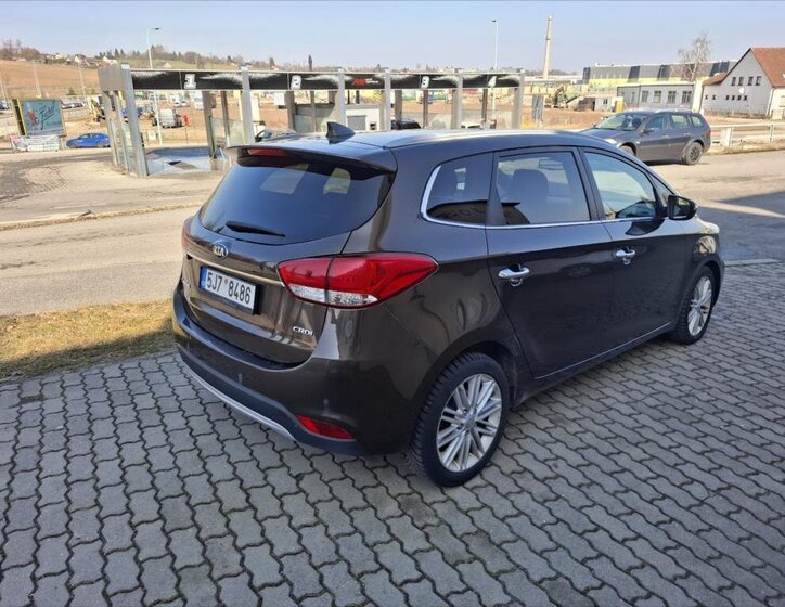 KIA Carens Kombi 1,7 l 104 kw