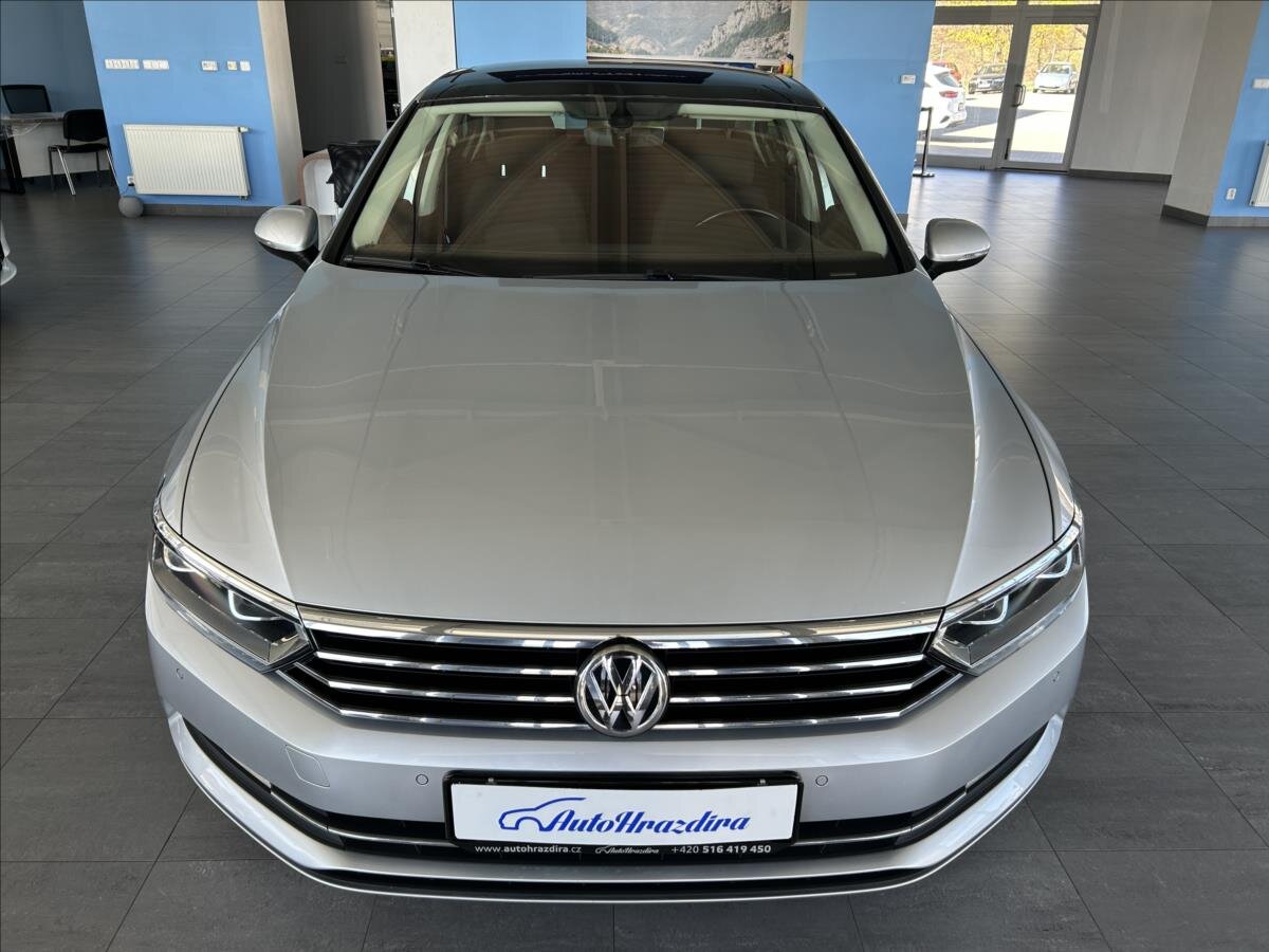 Volkswagen Passat Sedan / Limuzína 1,4 l 110 kw