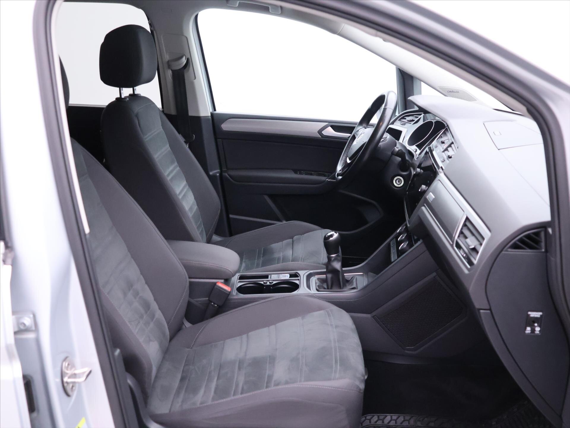 Volkswagen Touran Kombi 1,6 l 85 kw