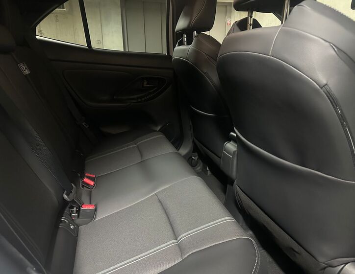 Toyota Yaris Cross 12