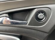 Opel Insignia Liftback 2,0 l 96 kw