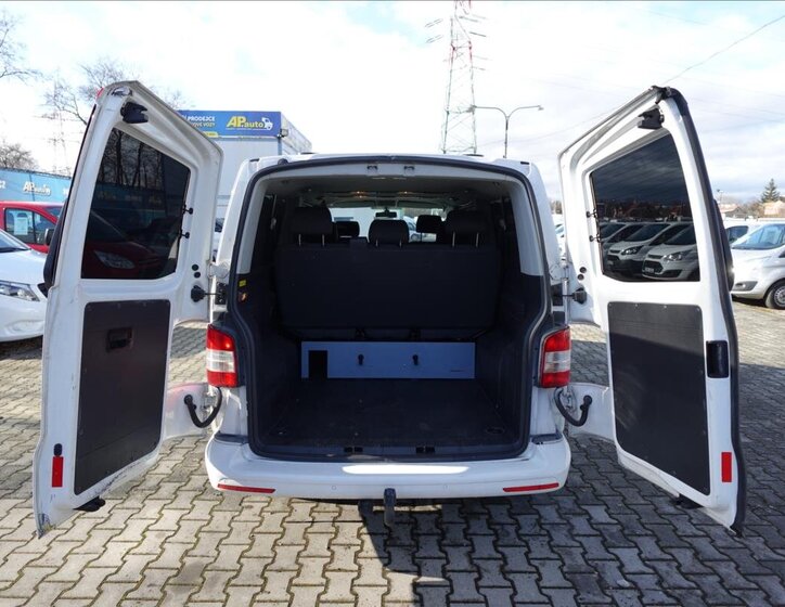 Volkswagen Caravelle Ostatní 2,0 l 132 kw