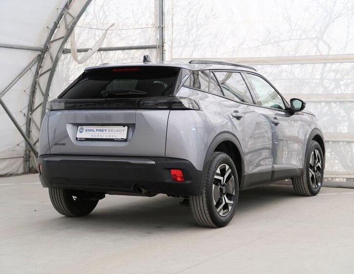 Peugeot 2008 SUV / Terénní 1,2 l 74 kw