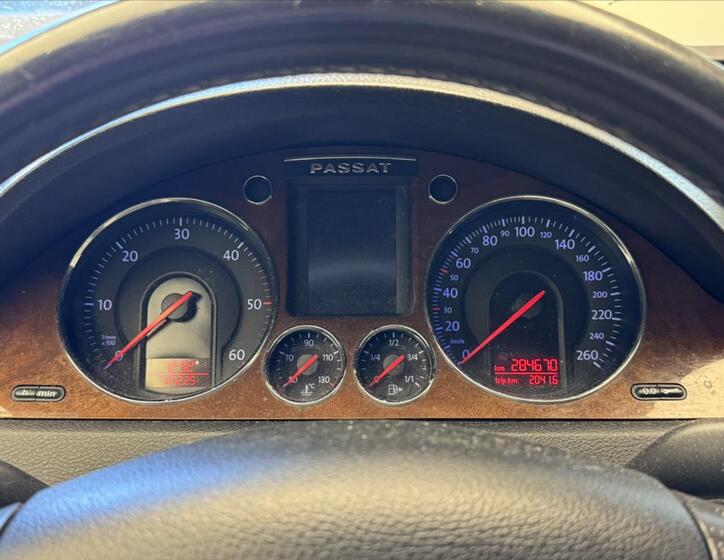 Volkswagen Passat 10