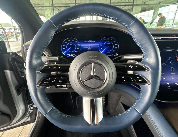 Mercedes-Benz EQS 12