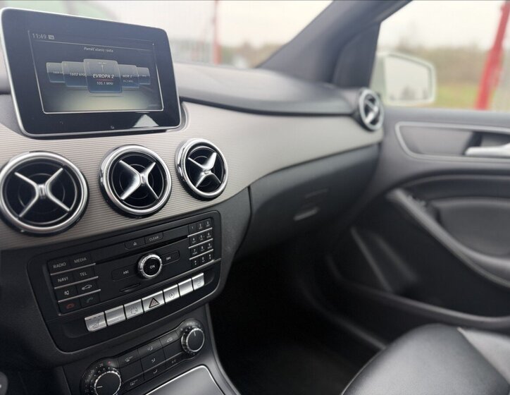 Mercedes-Benz Třídy B Kombi 1,5 l 80 kw