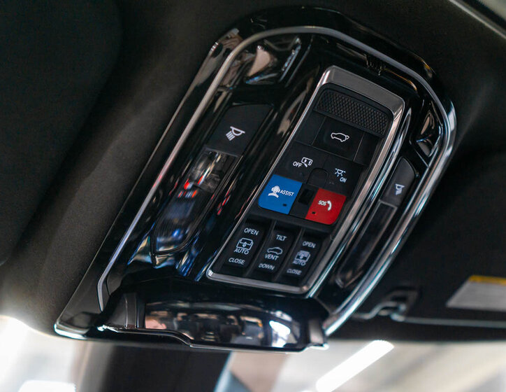 Jeep Grand Wagoneer SUV / Terénní 6,4 l 351 kw