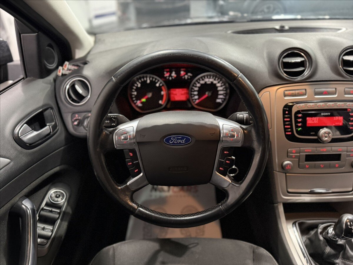 Ford Mondeo Kombi 2,0 l 85 kw