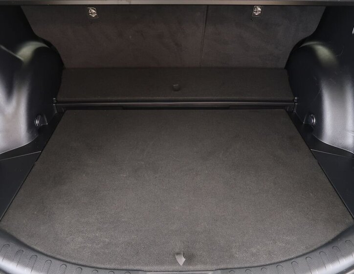 Toyota RAV4 SUV / Terénní 2,5 l 114 kw