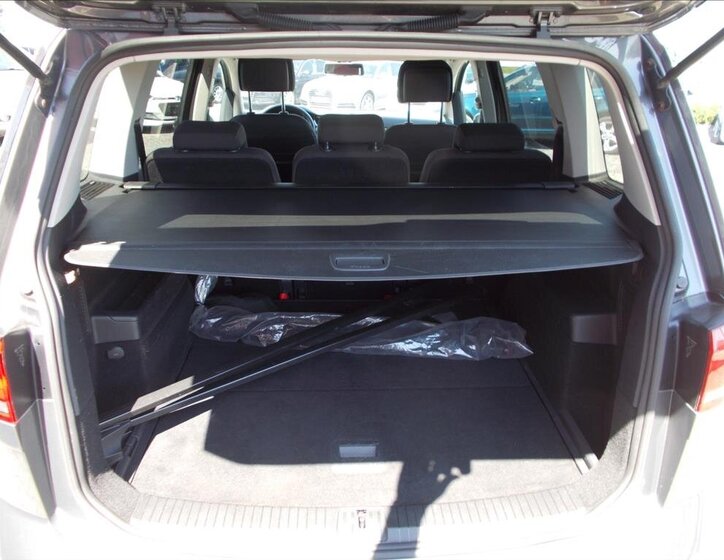 Volkswagen Touran 13