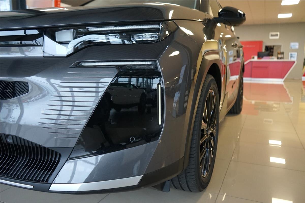 Citroën C5 Aircross SUV / Terénní 1,6 l 143 kw