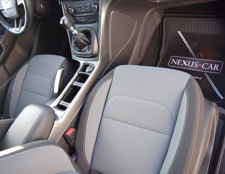 Ford Kuga SUV 1,5 l 88 kw