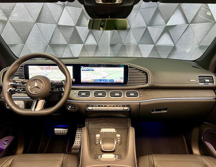 Mercedes-Benz GLS SUV / Terénní 3,0 l 270 kw