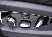 Cadillac Escalade SUV / Terénní 6,2 l 313 kw