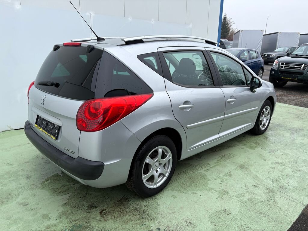 Peugeot 207 Kombi 1,4 l 70 kw