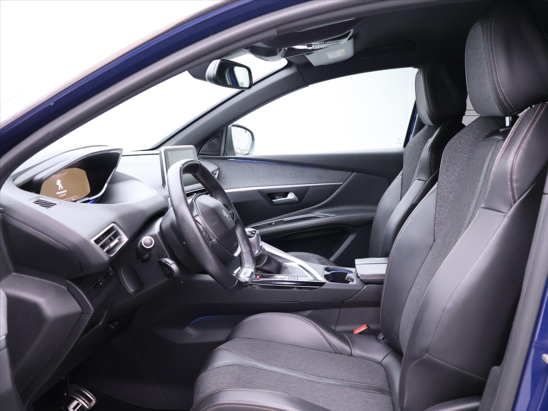 Peugeot 3008 SUV 1,2 l 96 kw