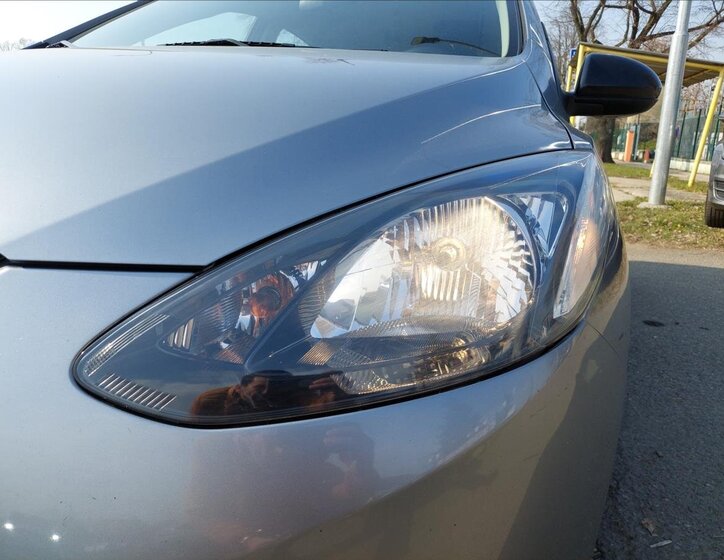 Mazda 2 Hatchback 1,3 l 55 kw