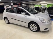 Toyota Verso Kombi 2,0 l 93 kw