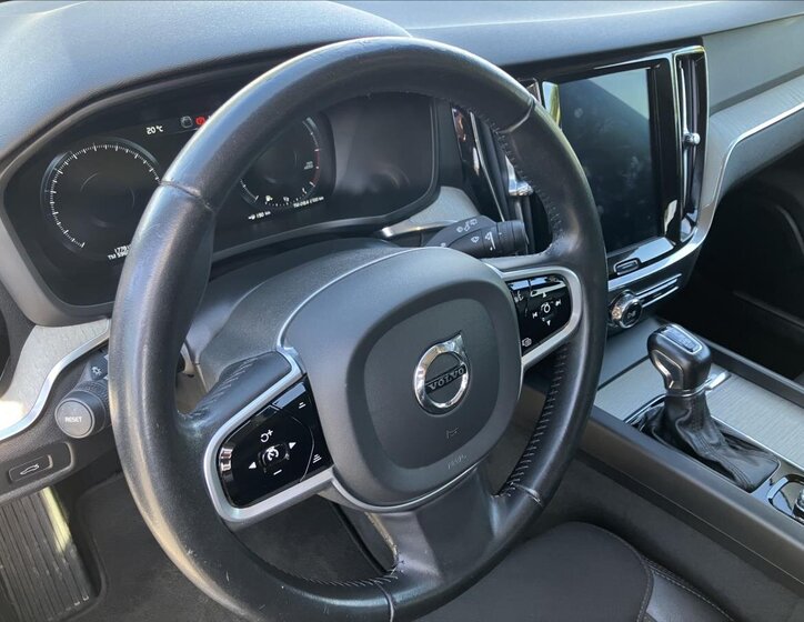 Volvo V60 Kombi 2,0 l 140 kw