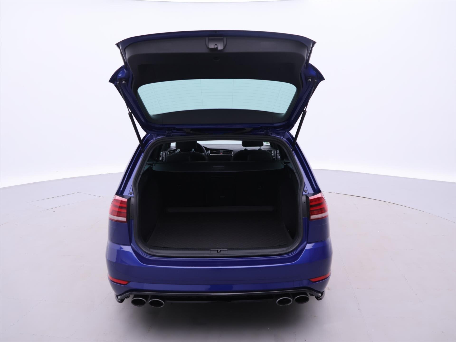 Volkswagen Golf Kombi 2,0 l 228 kw