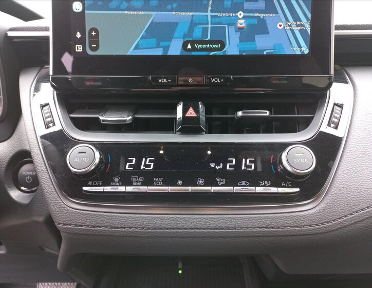 Toyota Corolla Cross CUV 2,0 l 98 kw