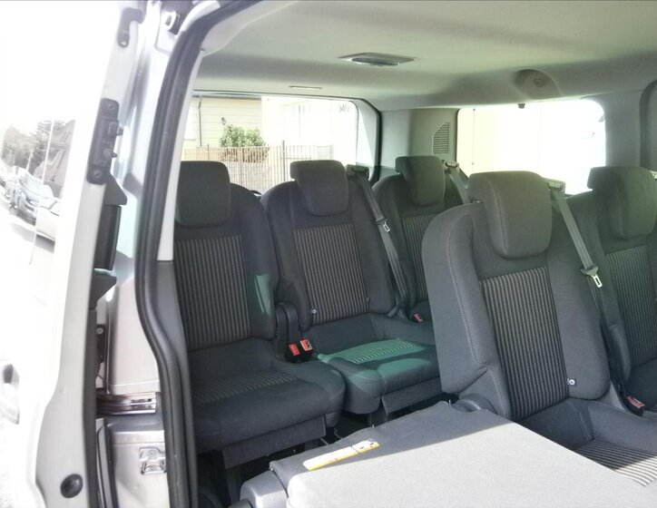 Ford Tourneo Custom Kombi 2,0 l 96 kw