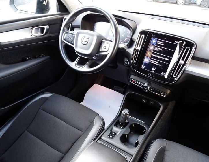 Volvo XC40 SUV 2,0 l 110 kw