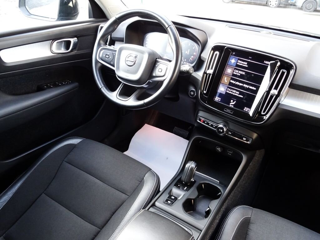 Volvo XC40 SUV 2,0 l 110 kw