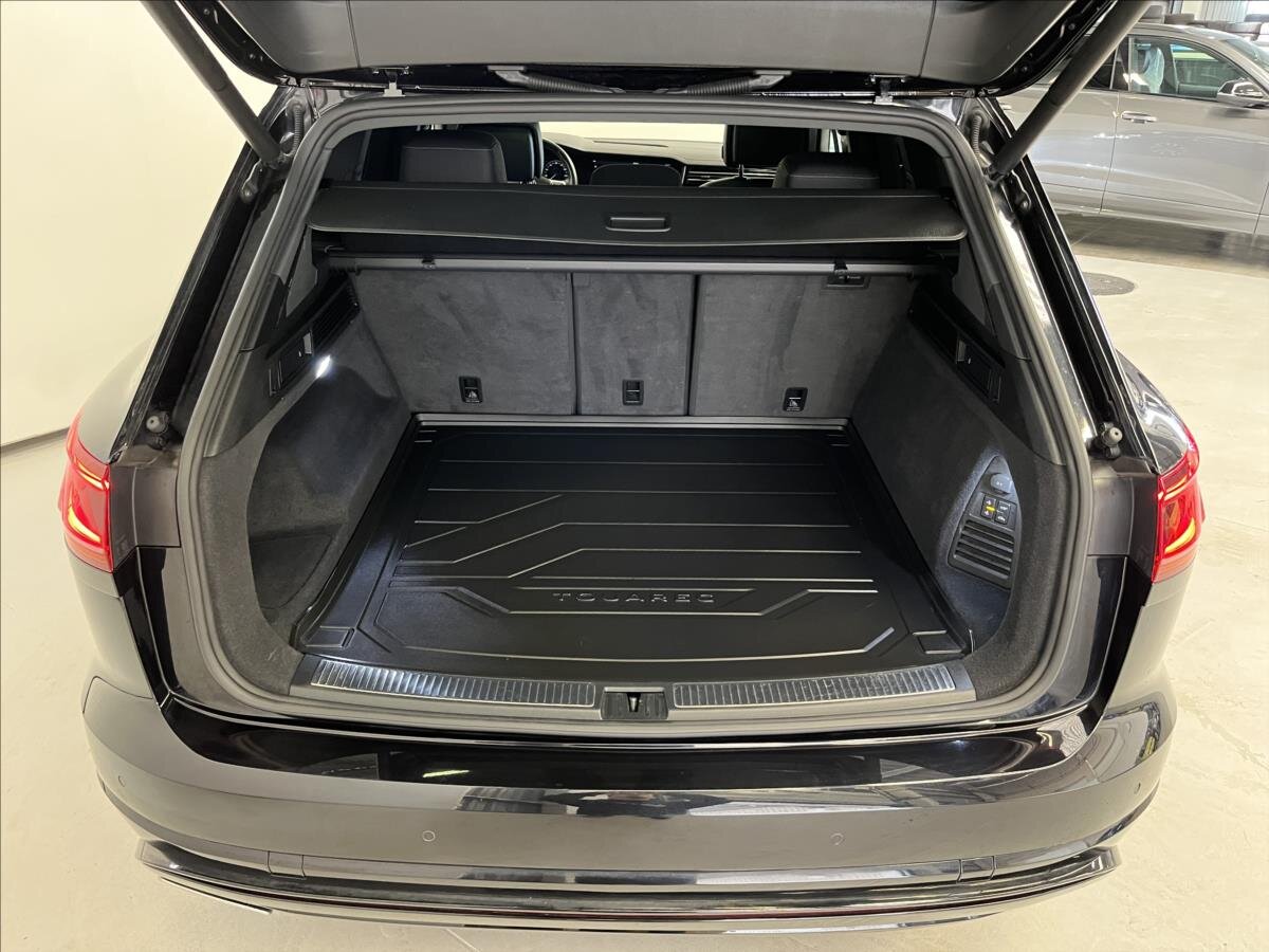 Volkswagen Touareg SUV / Terénní 3,0 l 210 kw