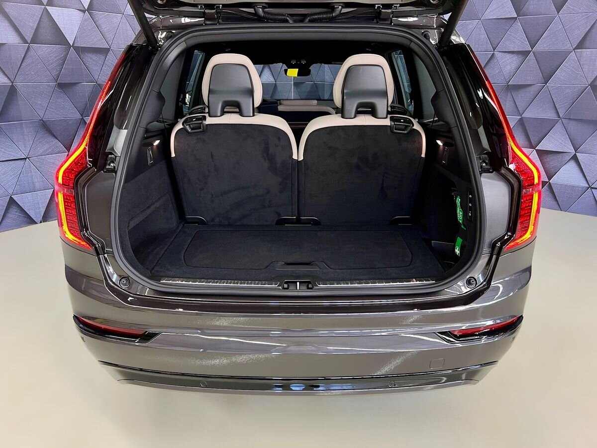 Volvo XC90 SUV / Terénní 2,0 l 184 kw