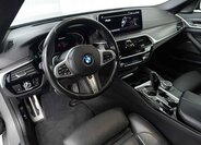 BMW Řada 5 Sedan / Limuzína 4,4 l 390 kw
