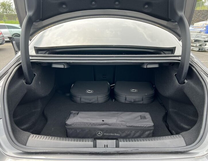 Mercedes-Benz CLA Sedan / Limuzína 1,3 l 118 kw